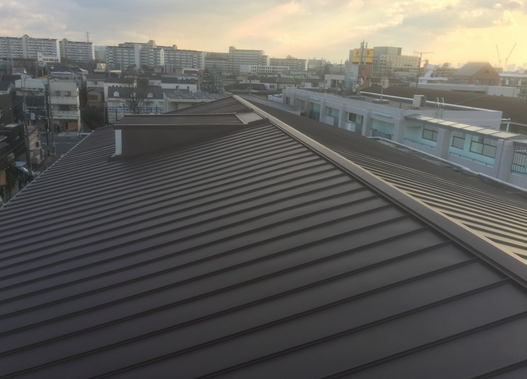 マンション屋根のカバー工法